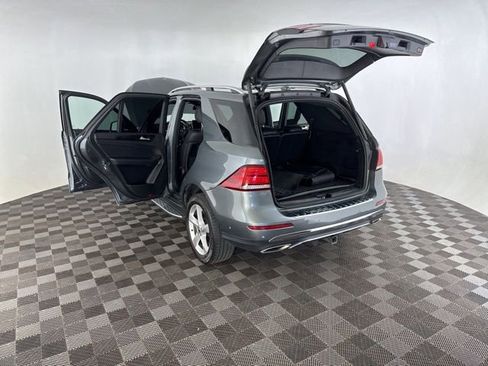 Used 2019 Mercedes-Benz GLE 400 4MATIC image 17