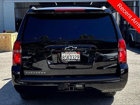 Used 2019 Chevrolet Suburban LT image 5