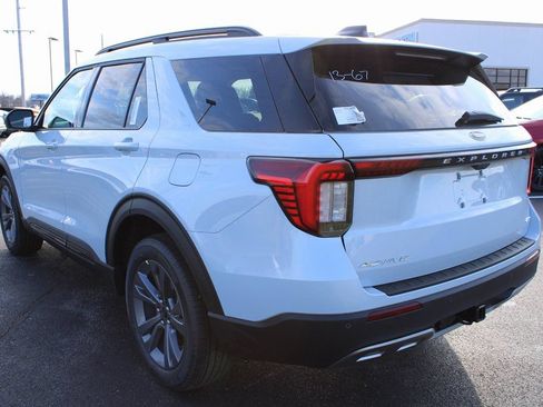 New 2026 Ford Explorer Active w/ Active Comfort Package AWD/4WD image 6