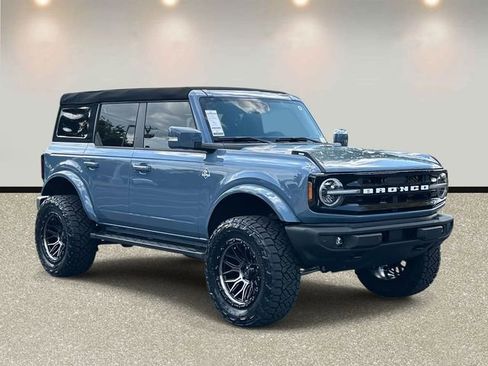 New 2025 Ford Bronco Outer Banks AWD/4WD image 3