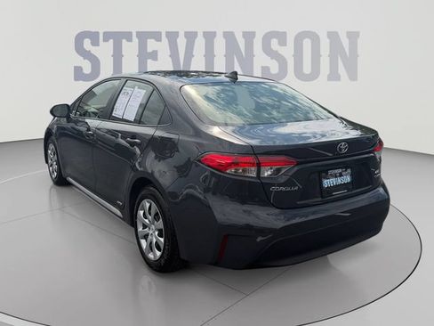 Used 2026 Toyota Corolla LE AWD/4WD image 3