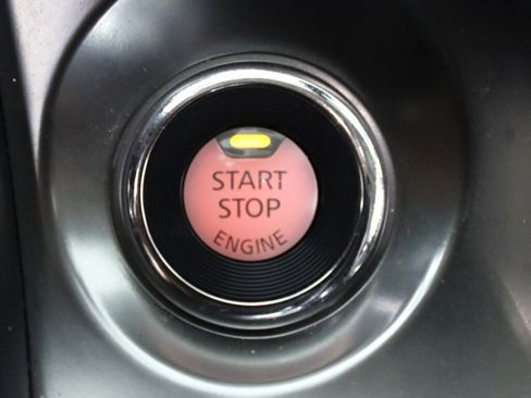 Used 2018 Nissan Maxima Platinum FWD image 24