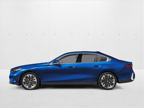 New 2027 BMW 540i xDrive AWD/4WD image 3