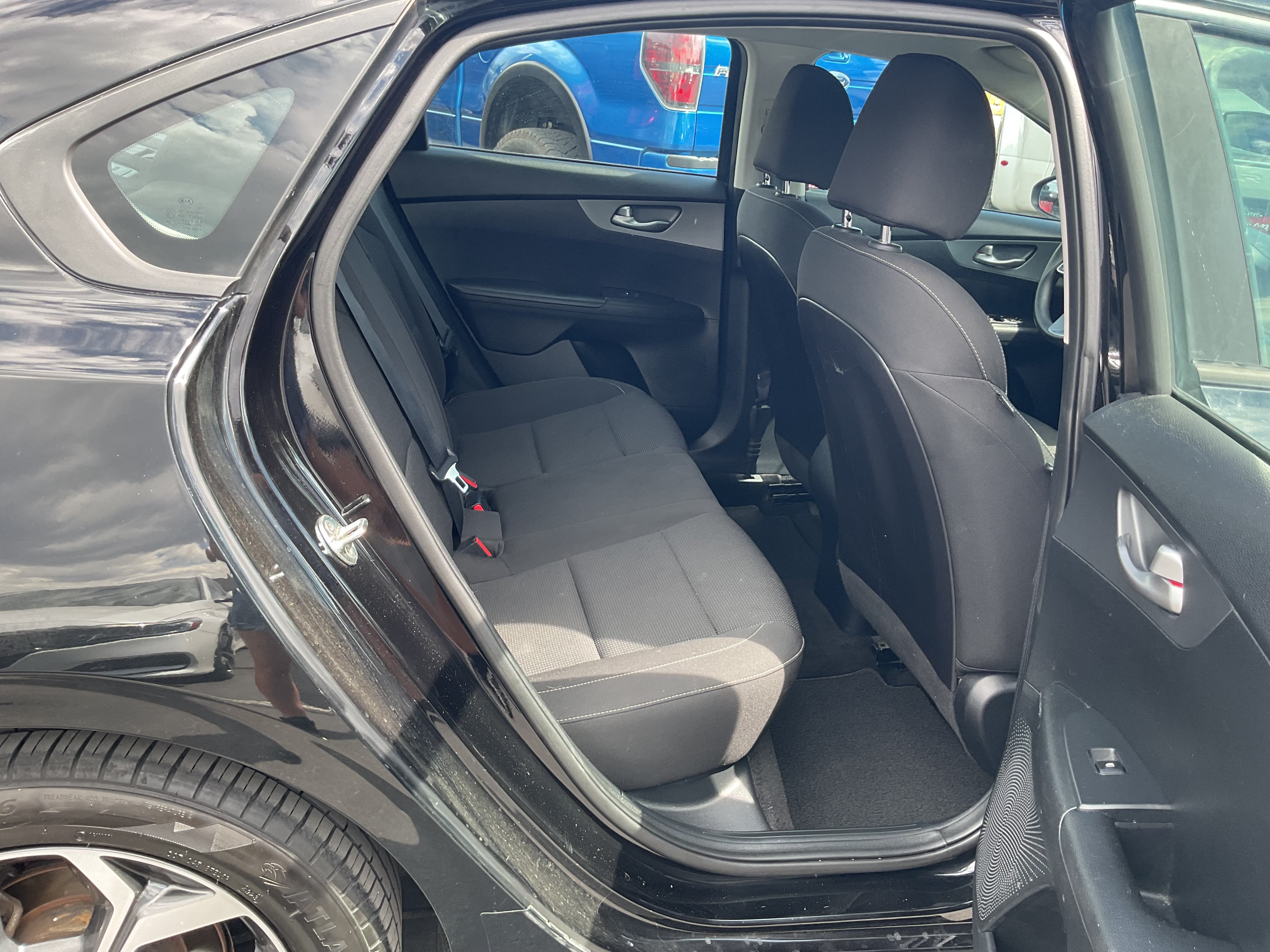 Used 2020 Kia Forte LXS FWD image 12