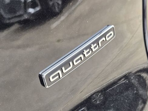 Certified 2025 Audi Q5 Prestige image 14