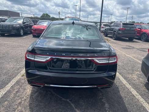 Used 2018 Lincoln Continental Premiere FWD image 6