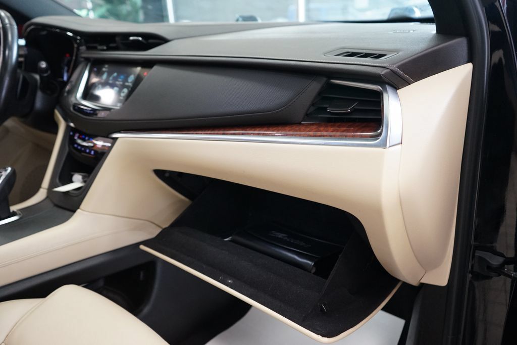 Used 2018 Cadillac XT5 Luxury AWD/4WD image 43