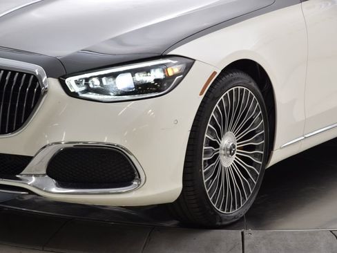 Certified 2023 Mercedes-Benz Maybach S 580 4MATIC image 11