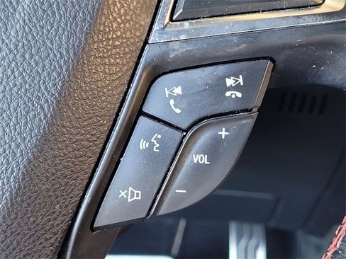 Used 2022 Ford Edge ST-Line image 31