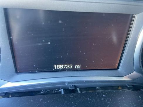 Used 2019 Chevrolet Traverse Premier image 13