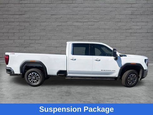 Used 2025 GMC Sierra 2500 SLE w/ SLE Value Package; AWD/4WD image 9