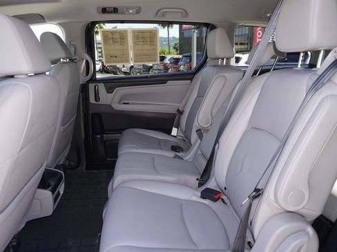 Used 2023 Honda Odyssey EX-L image 11