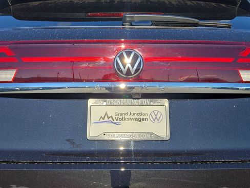 New 2026 Volkswagen Atlas Cross Sport SE AWD/4WD image 18