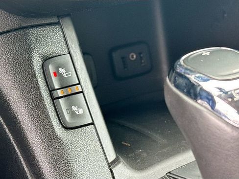 Used 2018 GMC Acadia SLT AWD/4WD image 26