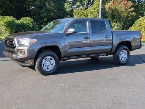 Used 2022 Toyota Tacoma SR AWD/4WD image 8