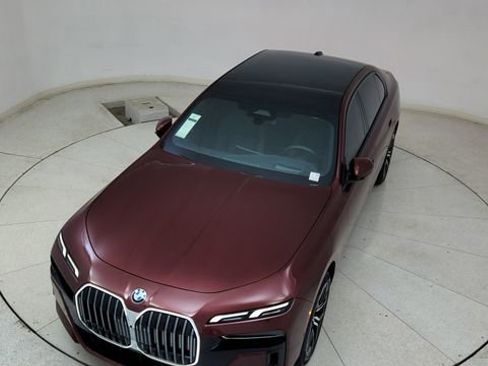 Used 2025 BMW 740i image 84