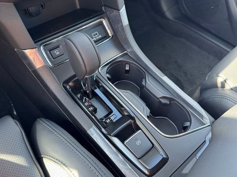 Used 2025 Subaru Ascent Bronze Edition w/ Onyx Package image 35