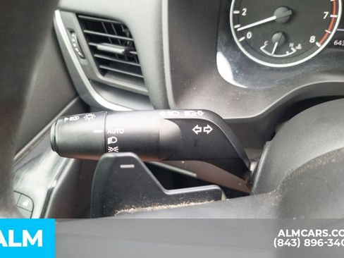 Used 2024 Nissan Rogue S FWD image 34