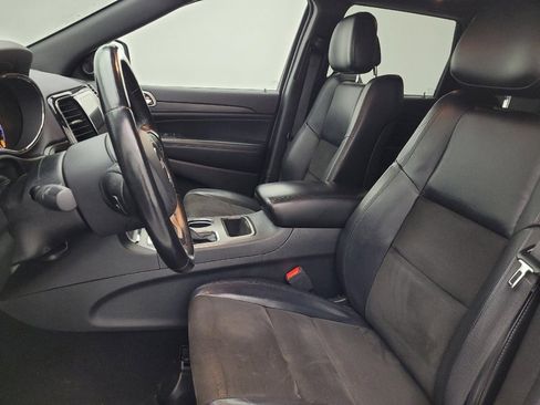 Used 2019 Jeep Grand Cherokee Altitude AWD/4WD image 17