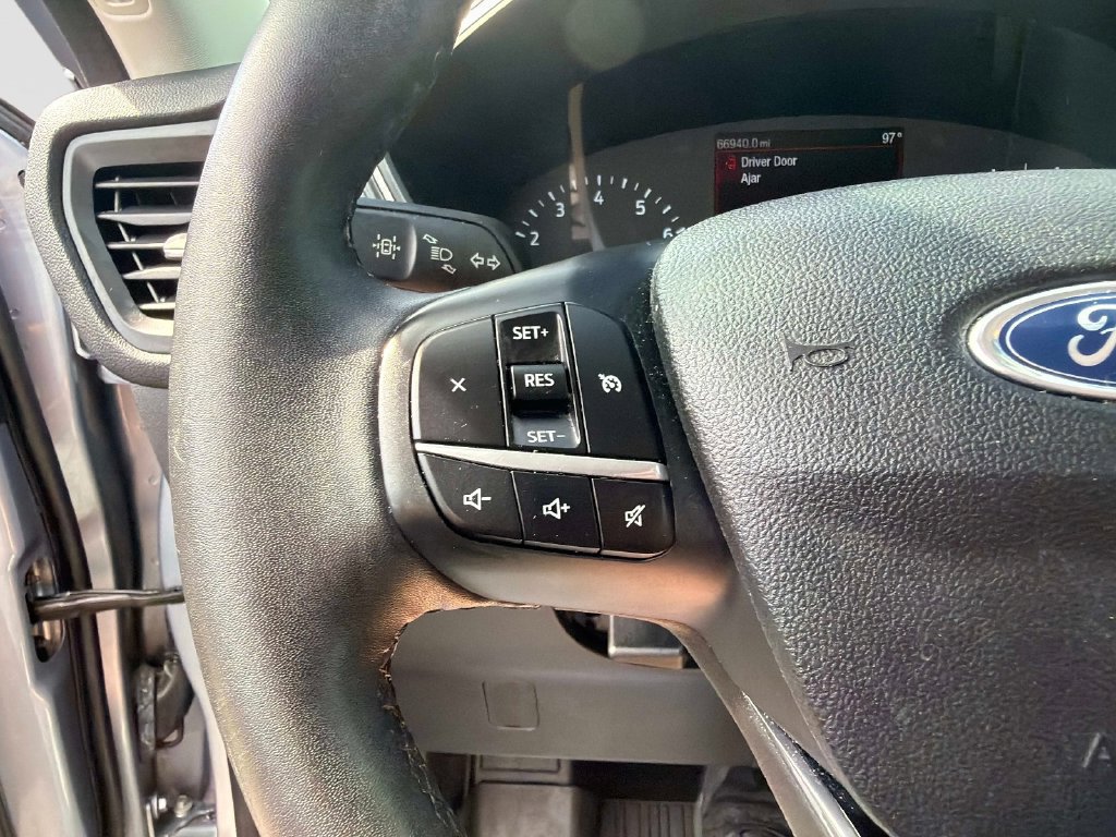 Used 2022 Ford Escape SE w/ Convenience Package FWD image 30