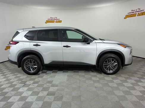Certified 2025 Nissan Rogue S FWD image 7