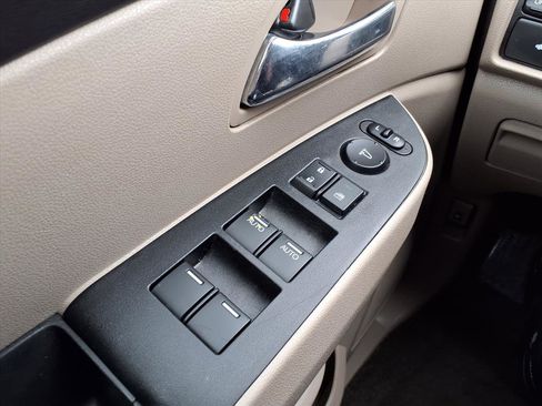 Used 2014 Honda Odyssey EX-L image 10