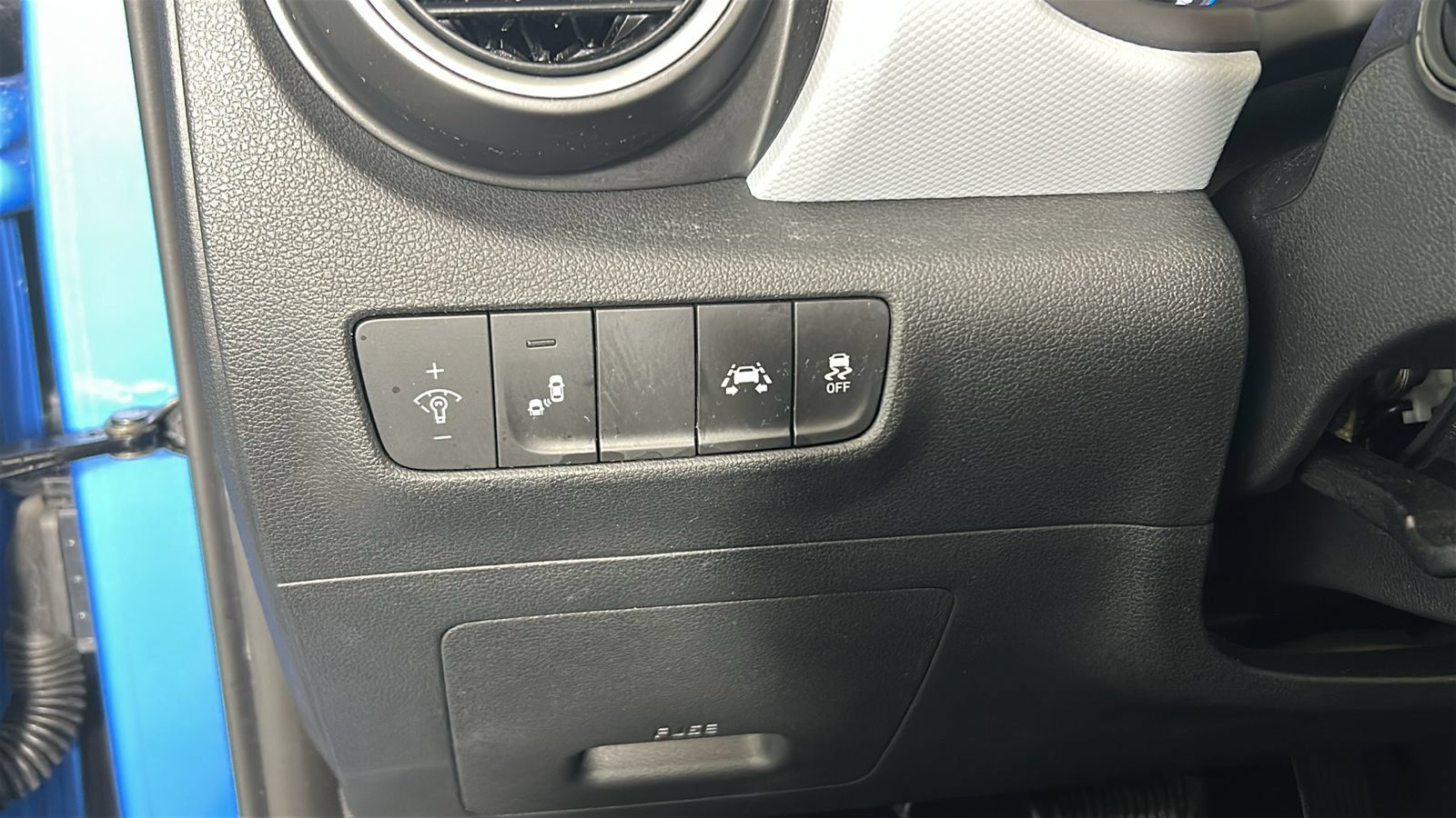 Used 2021 Hyundai Kona Limited AWD/4WD image 22