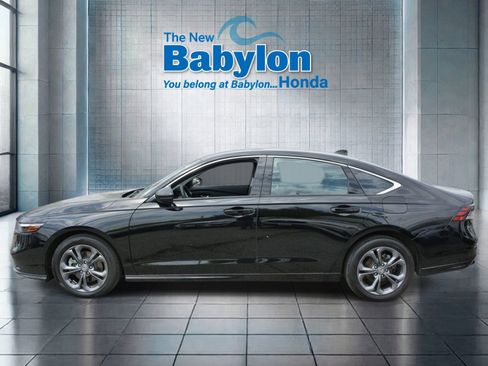 Used 2025 Honda Accord EX-L image 2