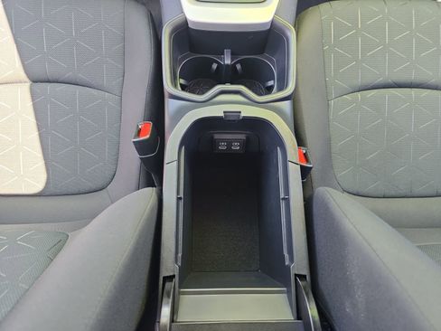 Certified 2025 Toyota RAV4 XLE AWD/4WD image 18