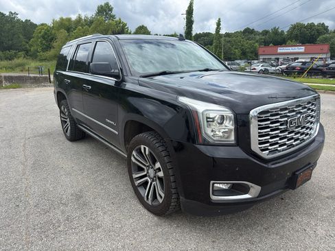 Used 2019 GMC Yukon Denali w/ Denali Ultimate Package AWD/4WD image 2