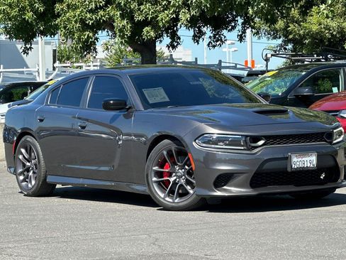 Used 2023 Dodge Charger R/T w/ Performance Handling Group RWD image 1