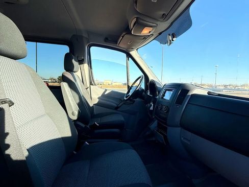 Used 2012 Mercedes-Benz Sprinter 2500 image 11