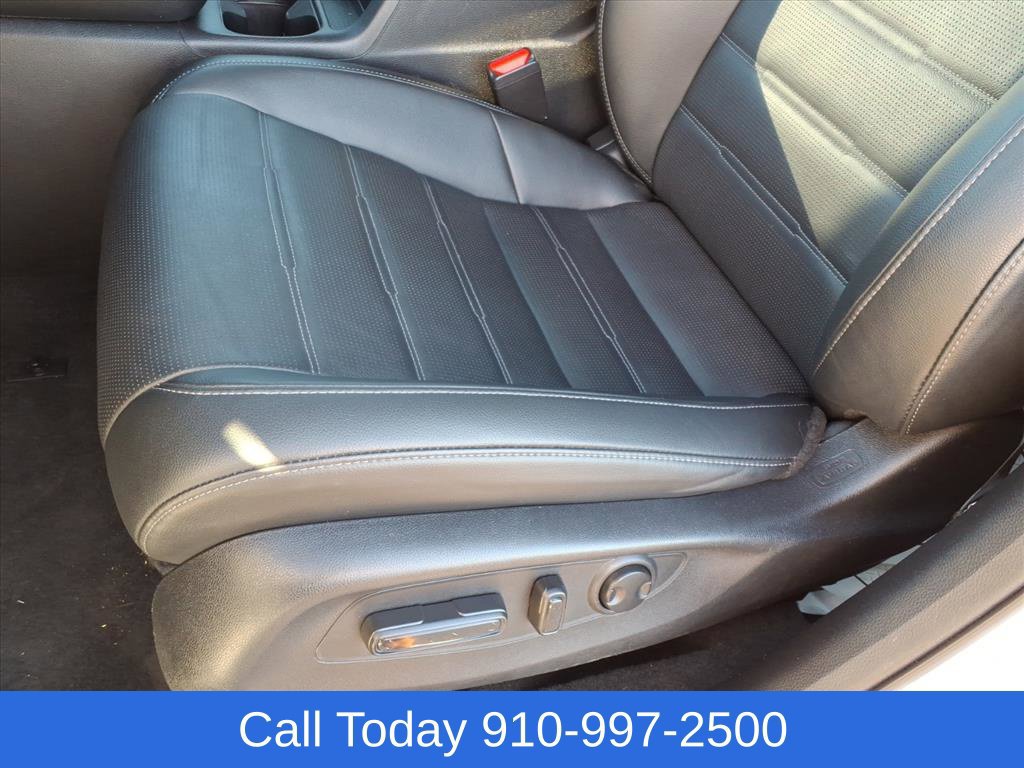 Used 2025 Honda CR-V EX-L image 10