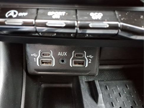 Used 2025 Dodge Durango GT AWD/4WD image 12