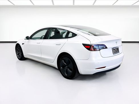 Used 2020 Tesla Model 3 Standard Range Plus RWD image 6
