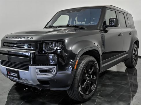Used 2022 Land Rover Defender 110 SE AWD/4WD image 5