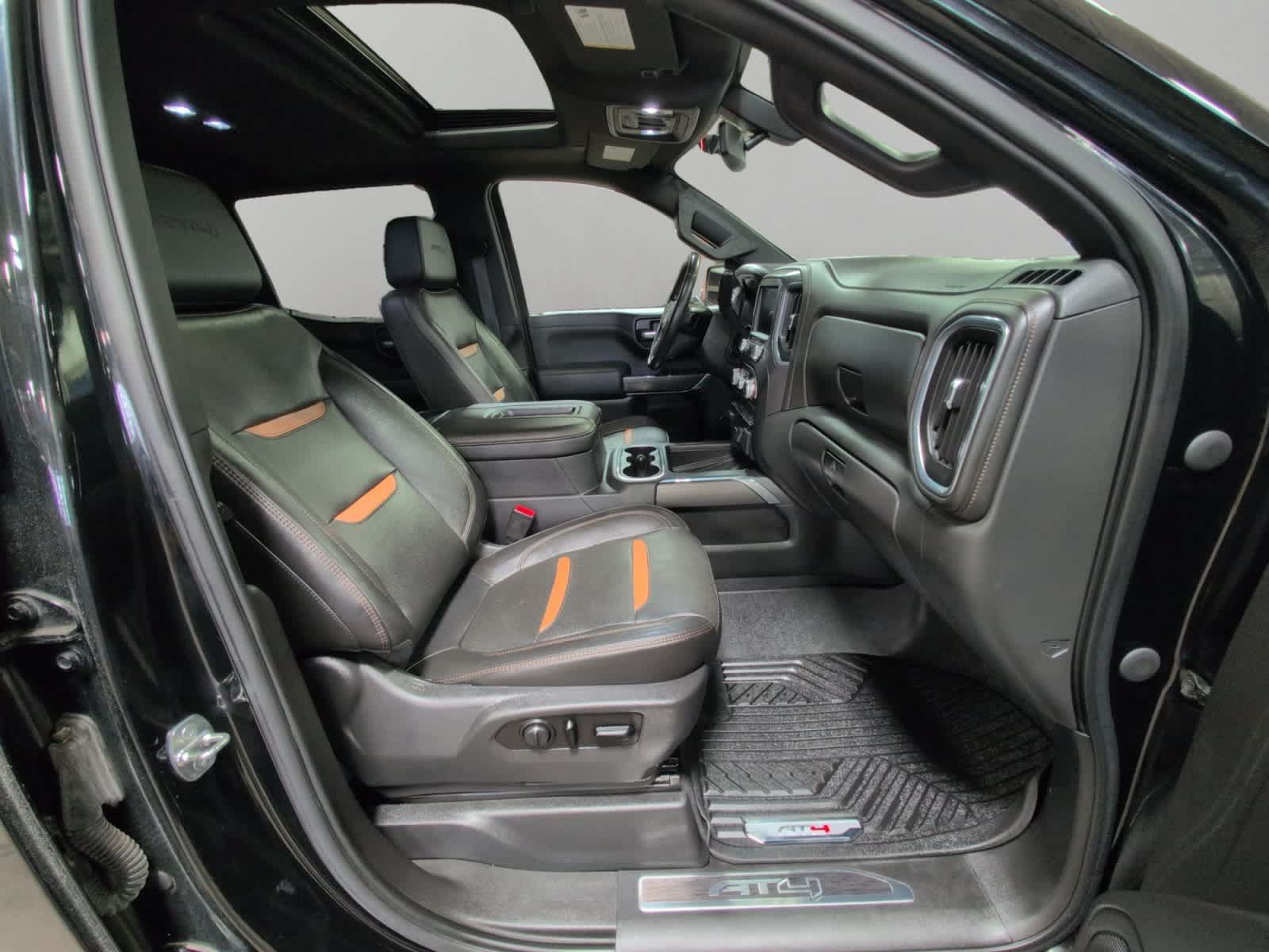 Used 2020 GMC Sierra 1500 AT4 w/ AT4 Premium Package AWD/4WD image 15