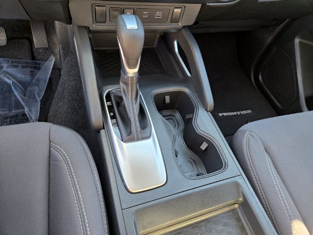 Used 2023 Nissan Frontier SV w/ Technology Package RWD image 22