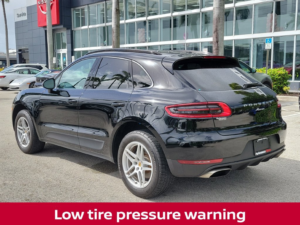 Used 2018 Porsche Macan AWD/4WD image 9