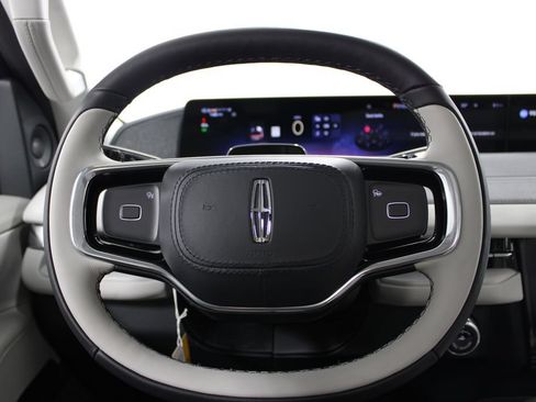 New 2026 Lincoln Navigator Reserve AWD/4WD image 39