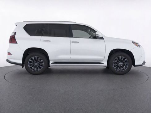 Used 2021 Lexus GX 460 Premium w/ Accessory Package AWD/4WD image 4
