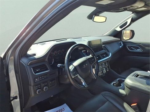 Used 2021 Chevrolet Tahoe Z71 w/ Z71 Signature Package image 11