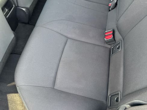 Used 2021 Toyota Corolla LE FWD image 10