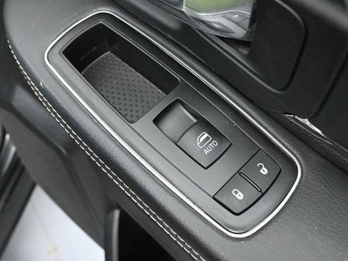 Used 2015 RAM 1500 Sport w/ Convenience Group AWD/4WD image 45