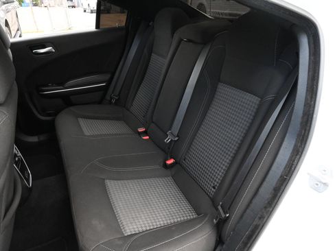 Used 2023 Dodge Charger SXT RWD image 17