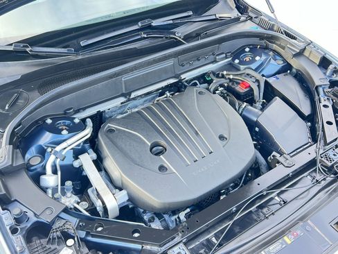 Certified 2023 Volvo XC60 B5 Ultimate w/ Climate Package image 28