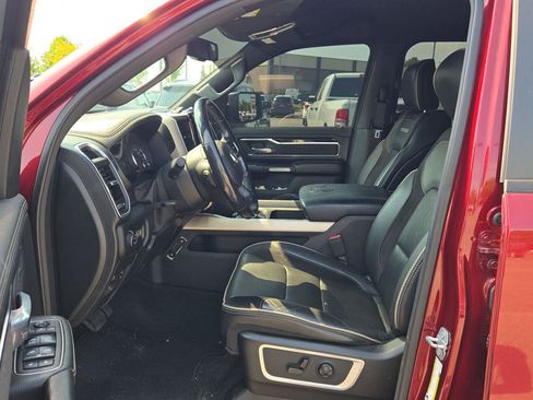 Used 2019 RAM 1500 Laramie w/ Sport Appearance Package AWD/4WD image 16