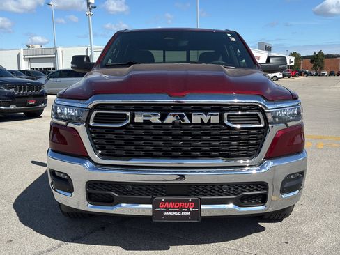 Used 2025 RAM 1500 Big Horn AWD/4WD image 3