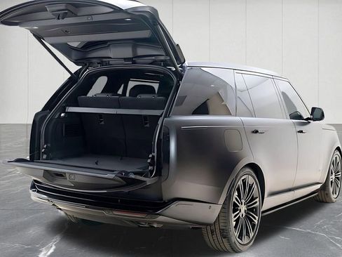 Used 2025 Land Rover Range Rover Long Wheelbase Autobiography AWD/4WD image 15