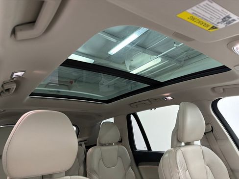 Used 2021 Volvo XC90 T6 Inscription w/ Protection Package Premier image 13